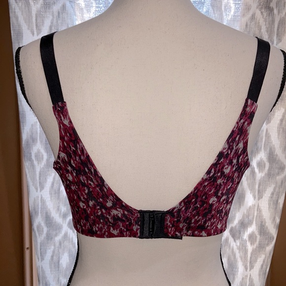 NWOT Sexy Smoothing Bra Mulberry/Gray/Black Print - Picture 9 of 15